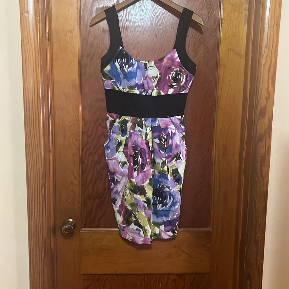 Size 8 B. Smart mini dress with pockets